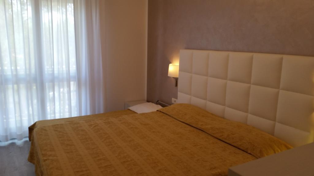 Hotel Acapulco Lignano Sabbiadoro Szoba fotó