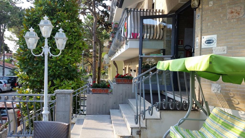 Hotel Acapulco Lignano Sabbiadoro Kültér fotó