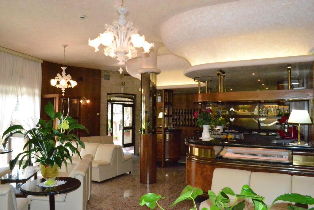 Hotel Acapulco Lignano Sabbiadoro Kültér fotó