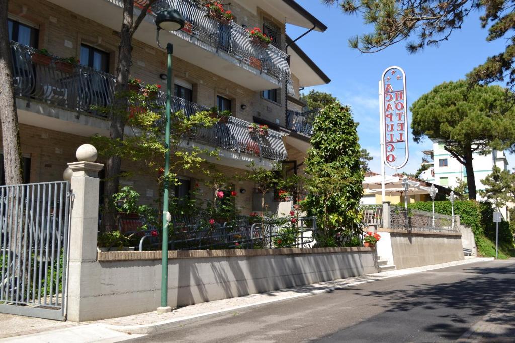 Hotel Acapulco Lignano Sabbiadoro Kültér fotó