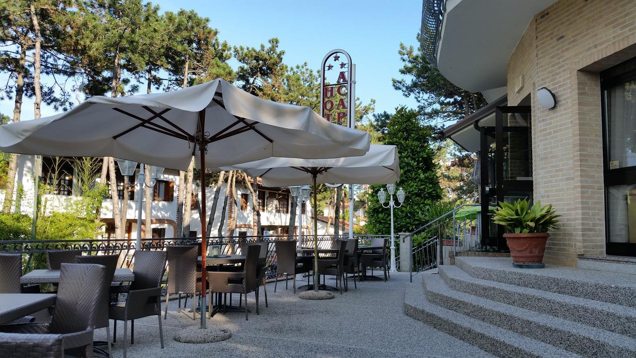 Hotel Acapulco Lignano Sabbiadoro Kültér fotó