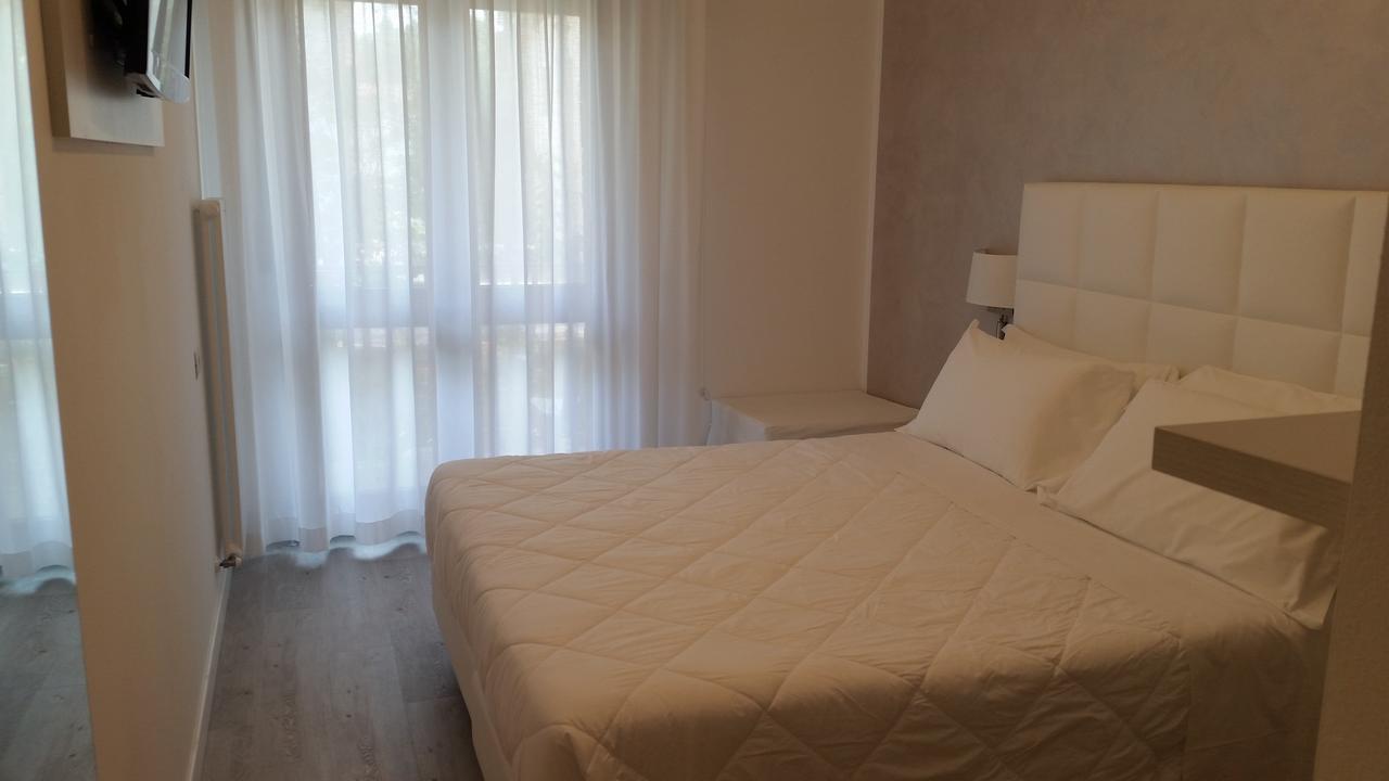 Hotel Acapulco Lignano Sabbiadoro Kültér fotó